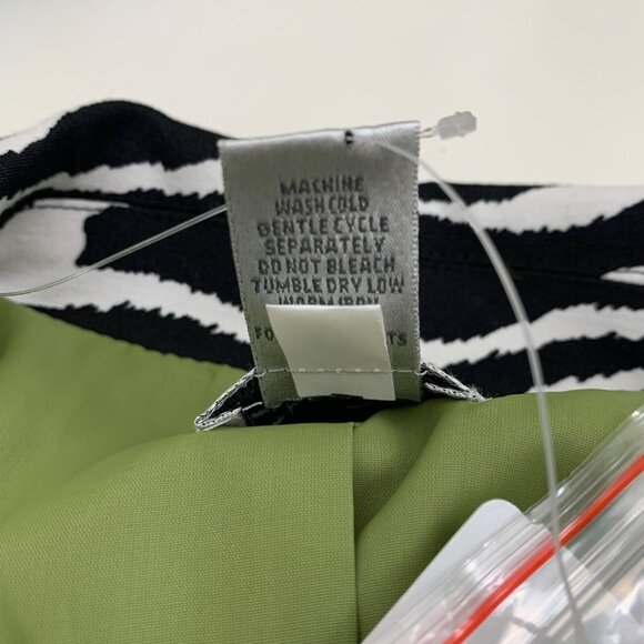 Chicos 2 Jacket Animal Print Single Button Front Black White Collared Pockets - Picture 5 of 5